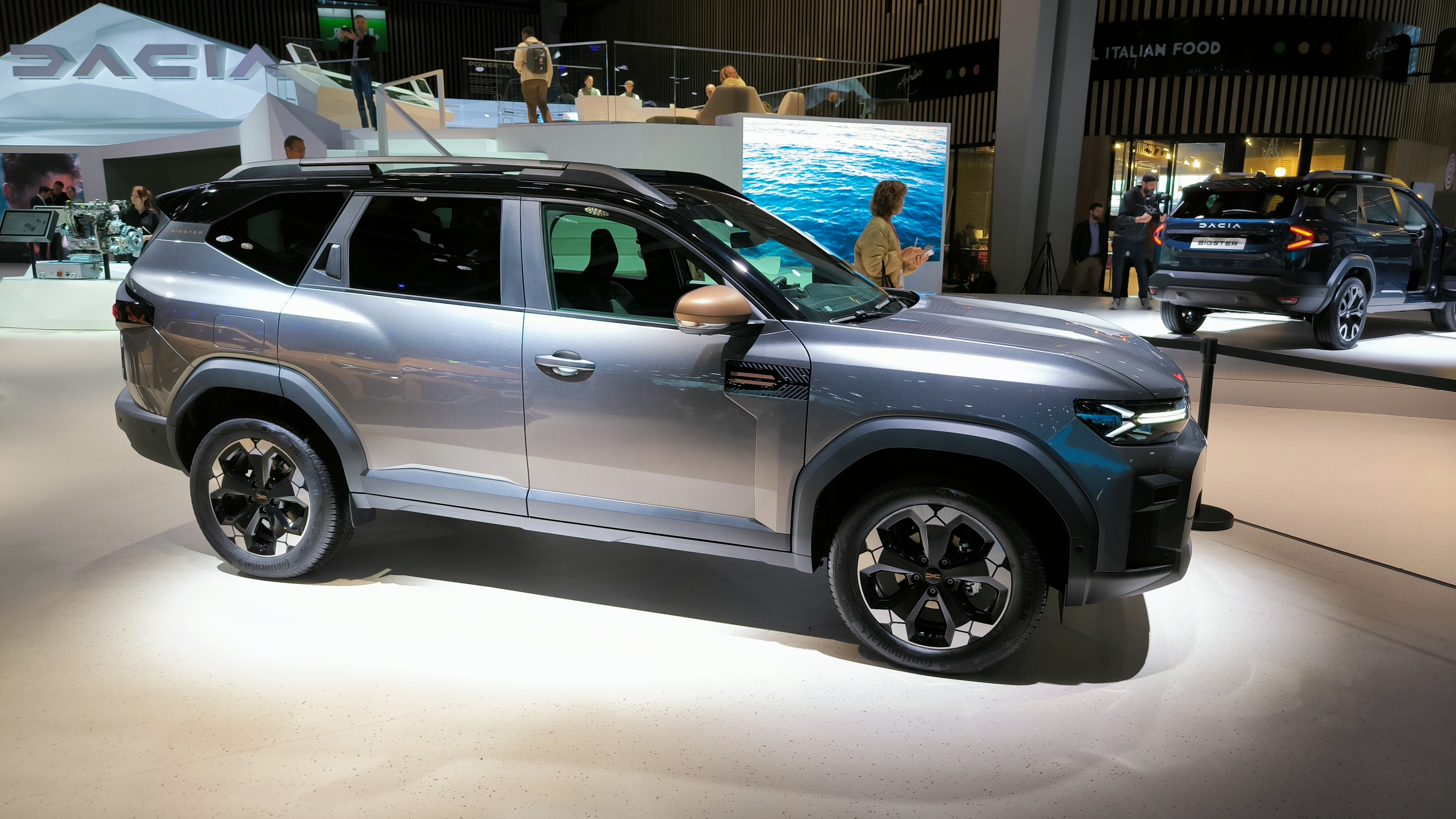 Illustrazione Dacia Duster e Bigster 2026: l'Hybrid-G 150 4x4 rivoluziona tutto, con GPL e mild hybrid