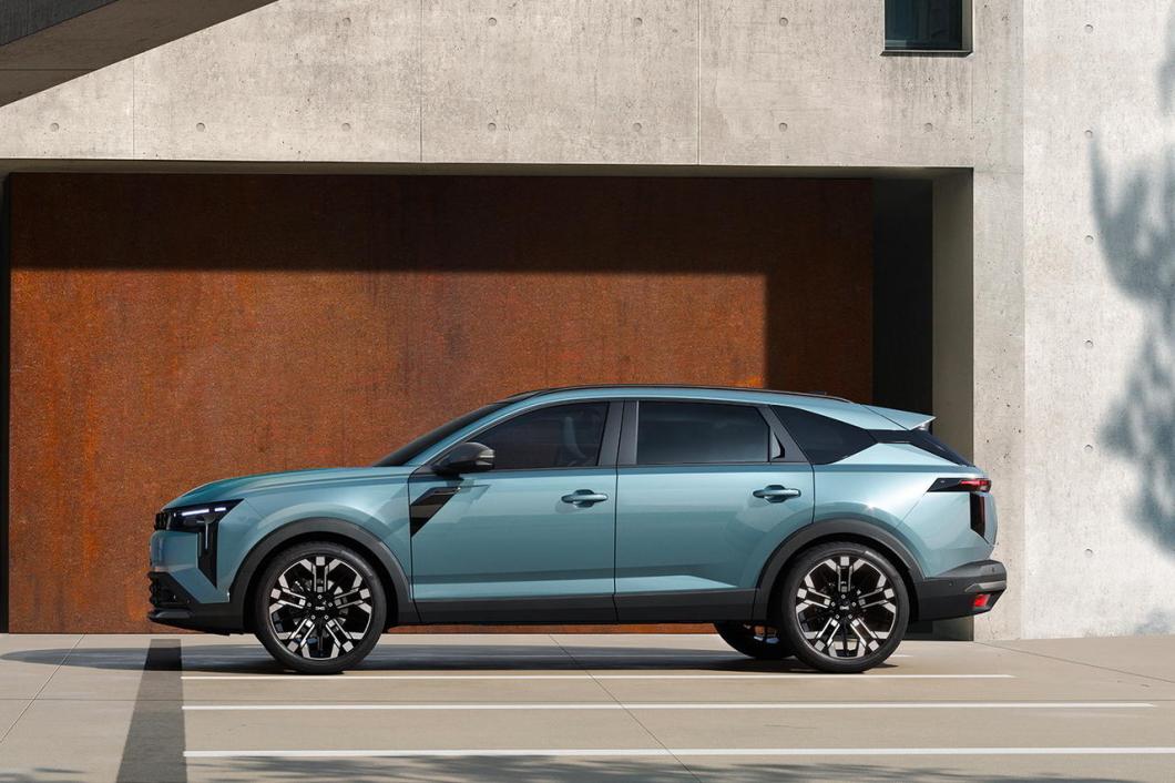 Illustrazione Dacia Striker 2026: la station wagon crossover ibrida sotto i 25.000 € che sfida l'Europa